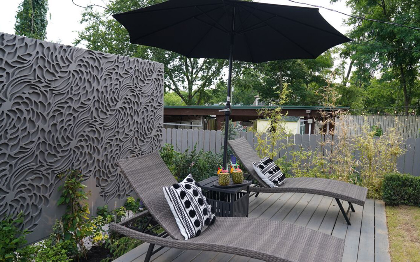 Custom Iconic Panel | Curb Appeal